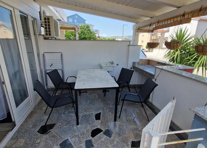 Svitogor2 Διαμέρισμα Τρογκίρ